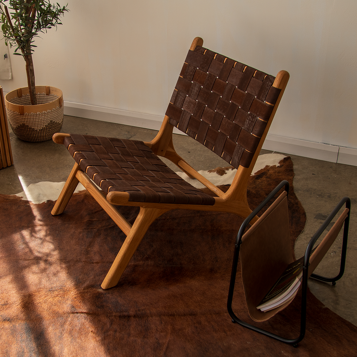 Strap Lounge Chair Dark Brown