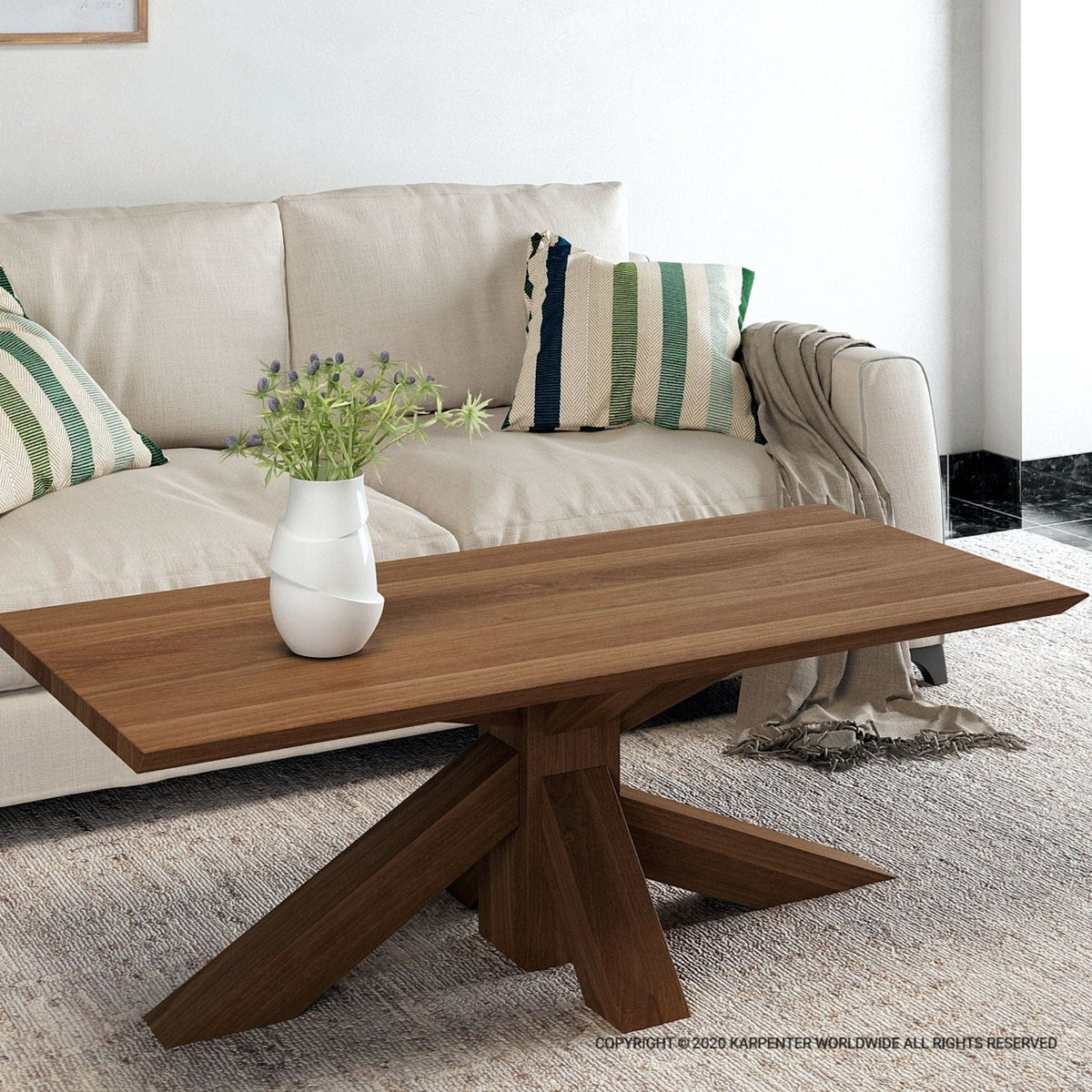 KKI02T_1 wooden coffee table with vase and sofa