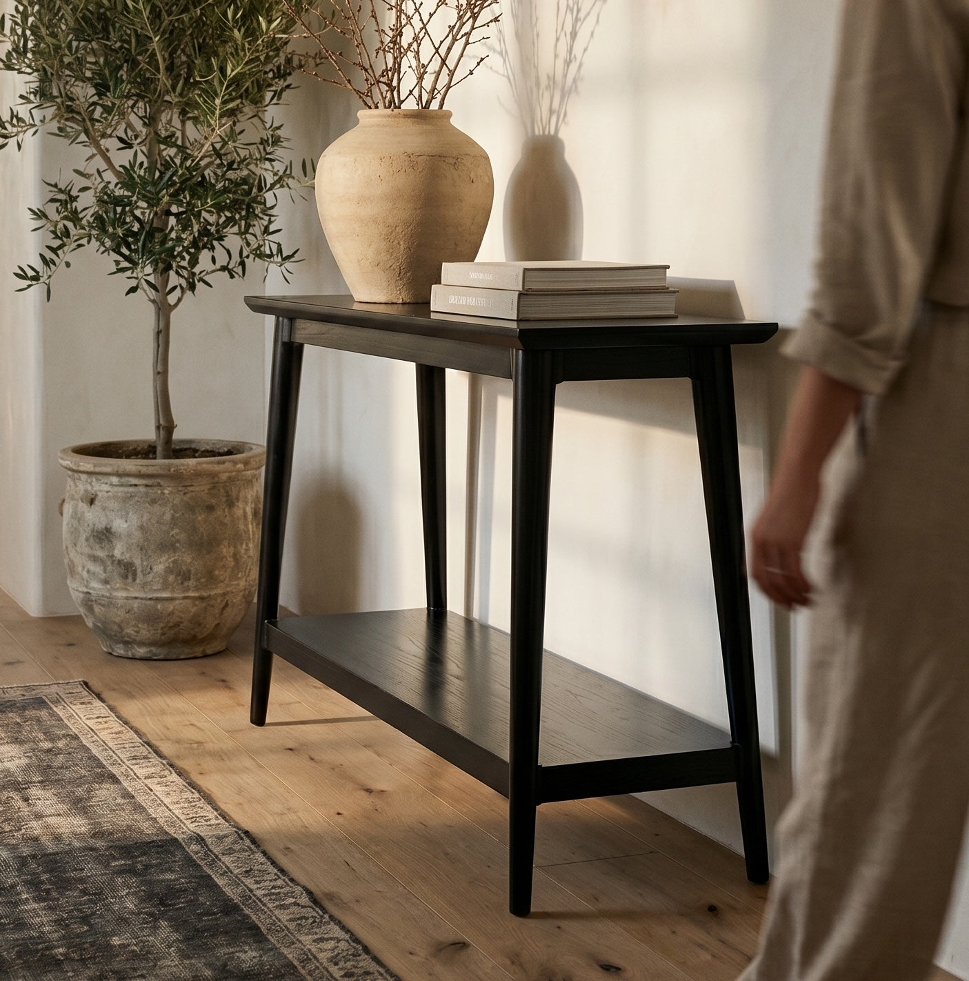 Vintage Console 1 Shelf - Satin Black