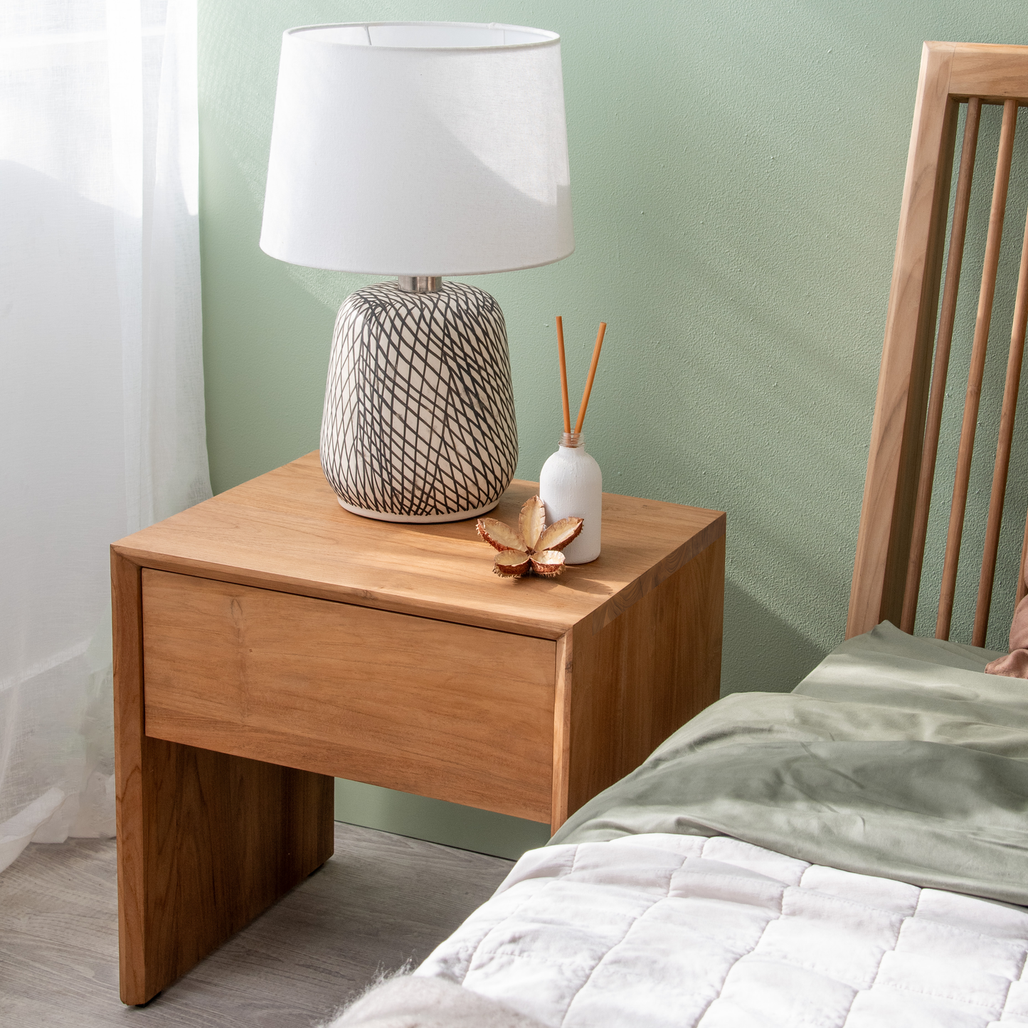 Jodoh Spindle Bedside