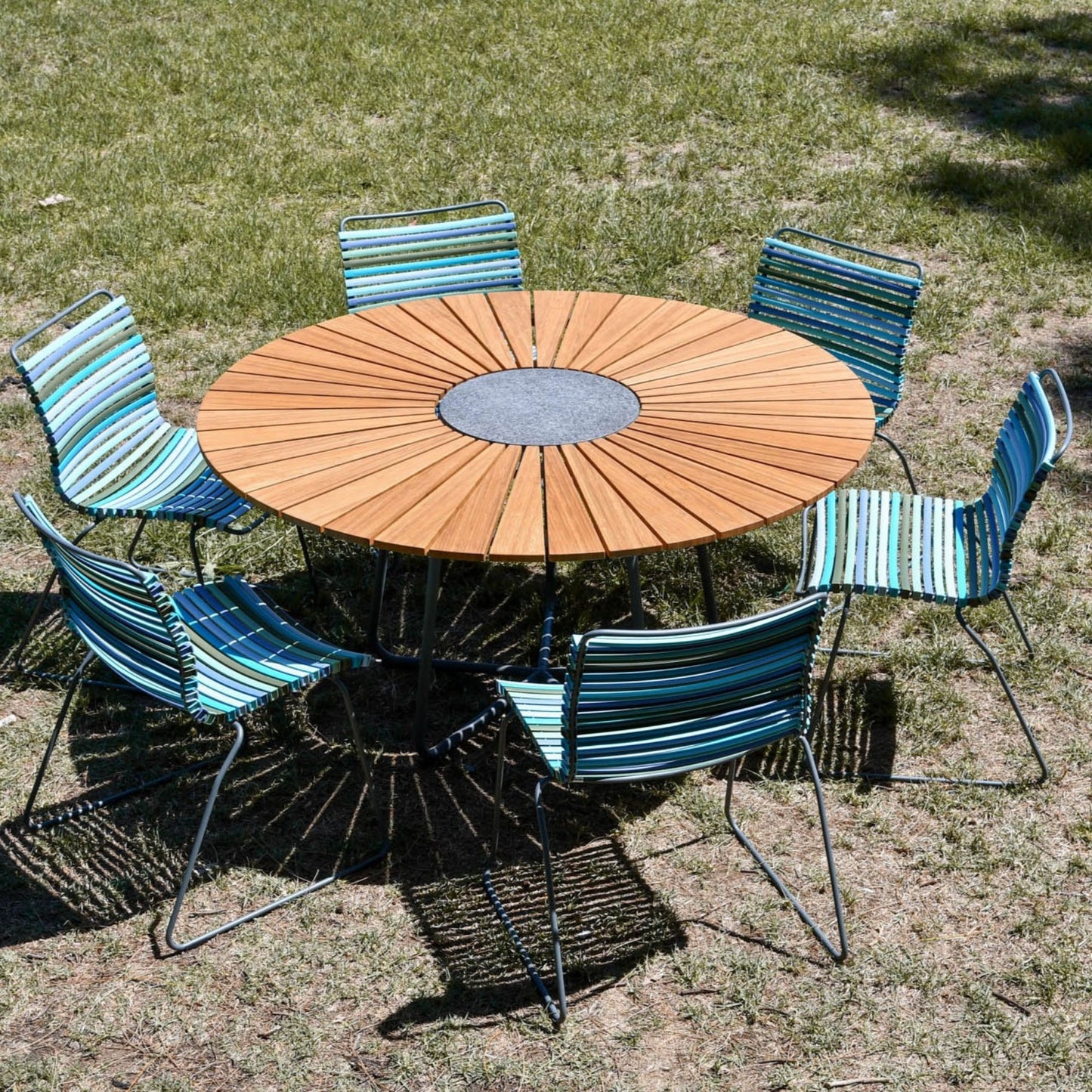 6 Seater Click & Circle Outdoor Dining Set - Blue Multi Stripe