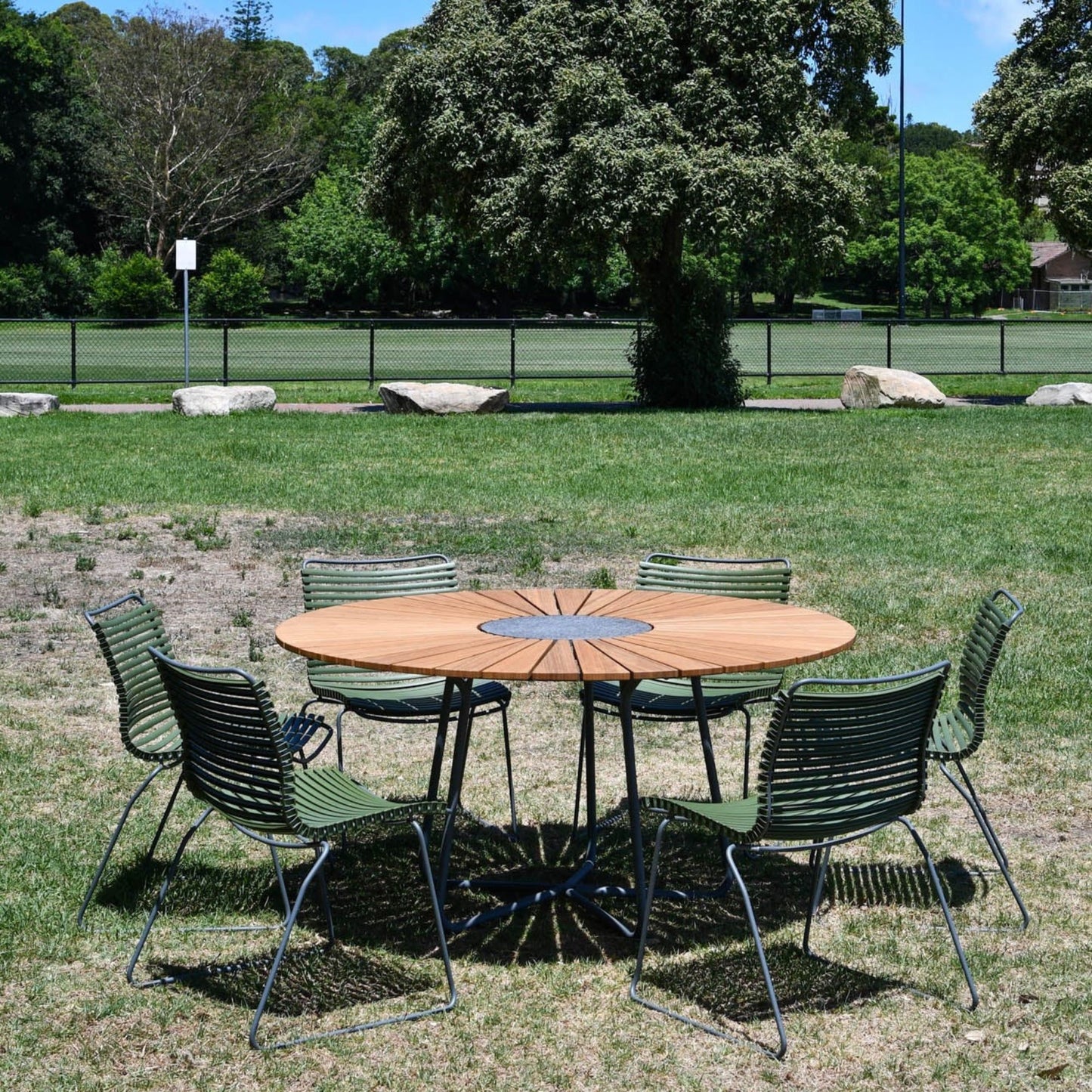 6 Seater Click & Circle Outdoor Dining Set - Olive