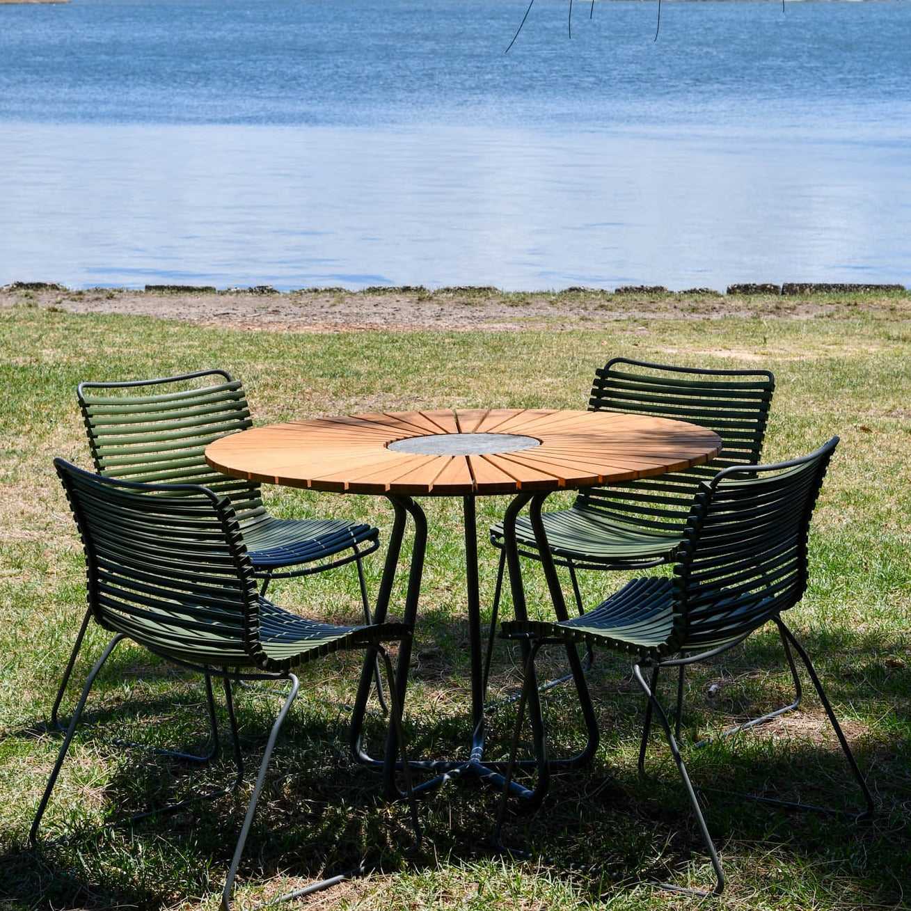 4 Seater Click & Circle Outdoor Dining Set in Olive