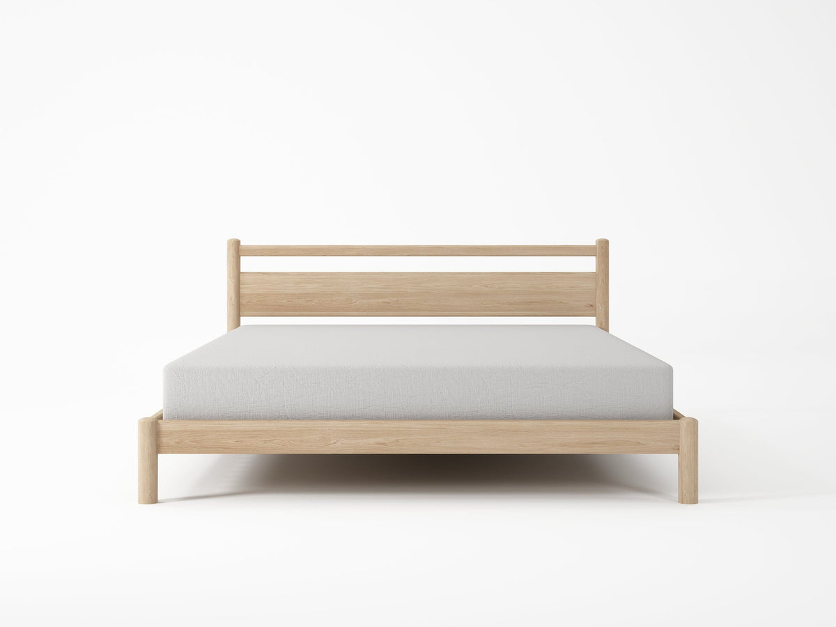 KTA010O_2 - Wooden bed frame with mattress